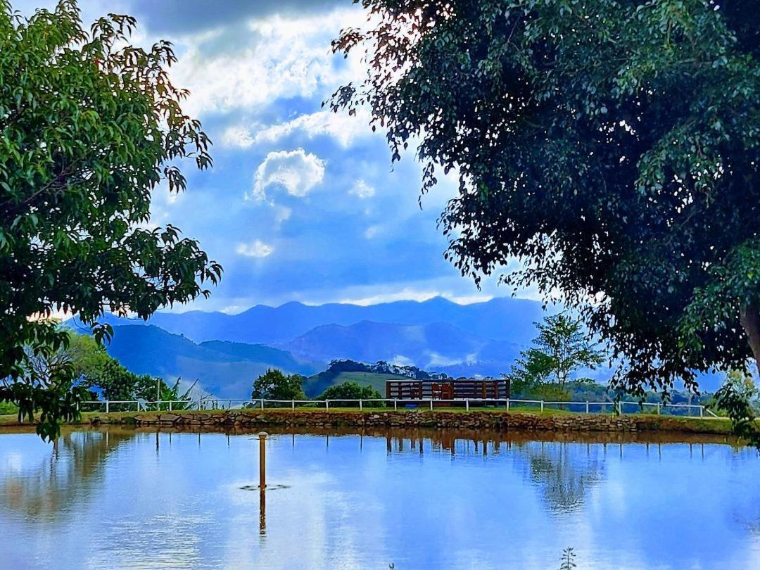 Tocas Do Lago Hotell São Bento do Sapucaí Exteriör bild